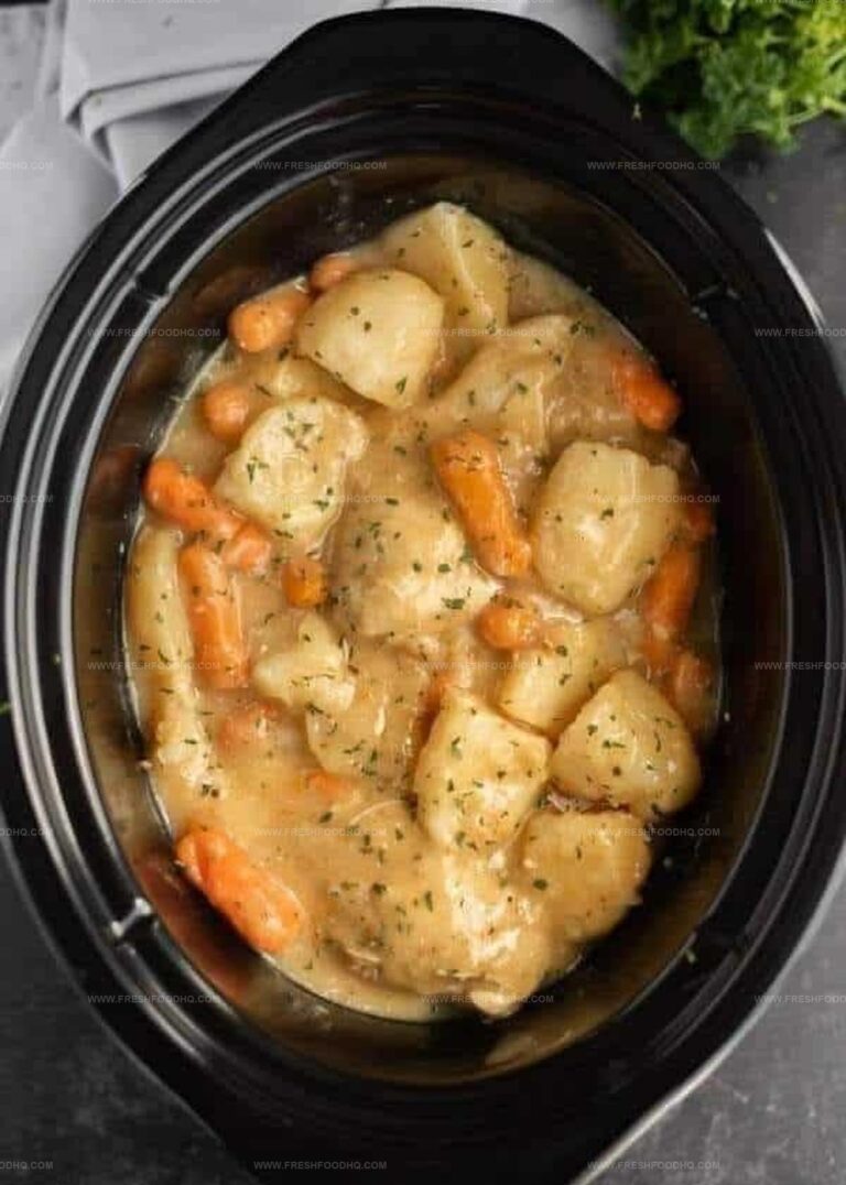 Robust Crockpot Ranch Chicken and Potatoes Recipe