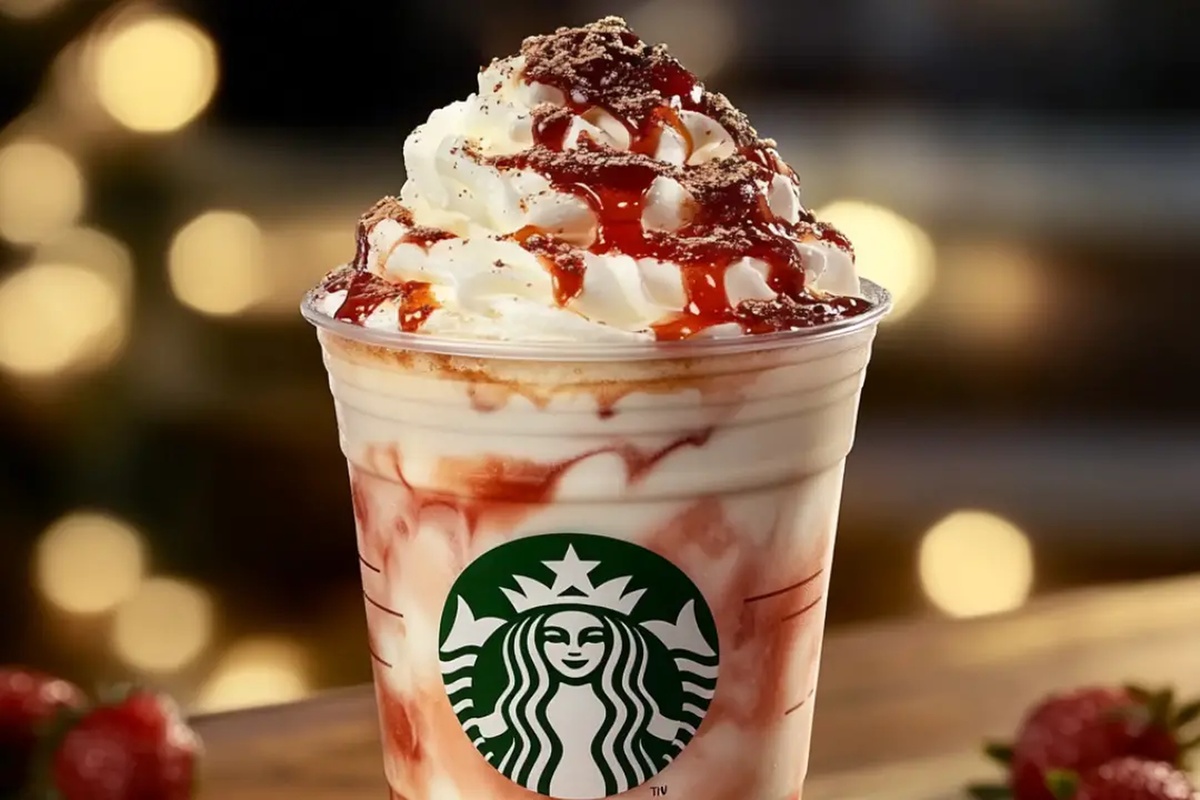 Starbucks Santa Claus Frappe (Strawberry Shortcake Inspired) Recipe