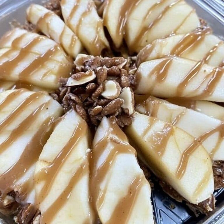 Turtle Apple Slices with Cheesecake Dip Recipe