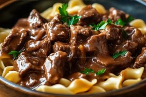Crockpot Beef Tips & Noodles Recipe