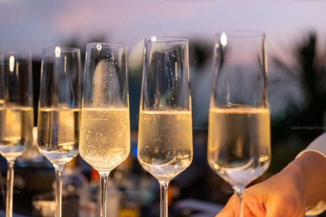 What Is the Difference Between Prosecco and Franciacorta?