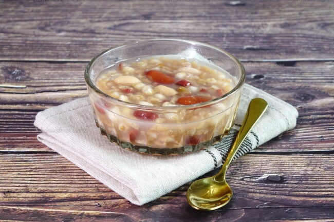 Is Asian Porridge Served Sweet, Savory, or Both?